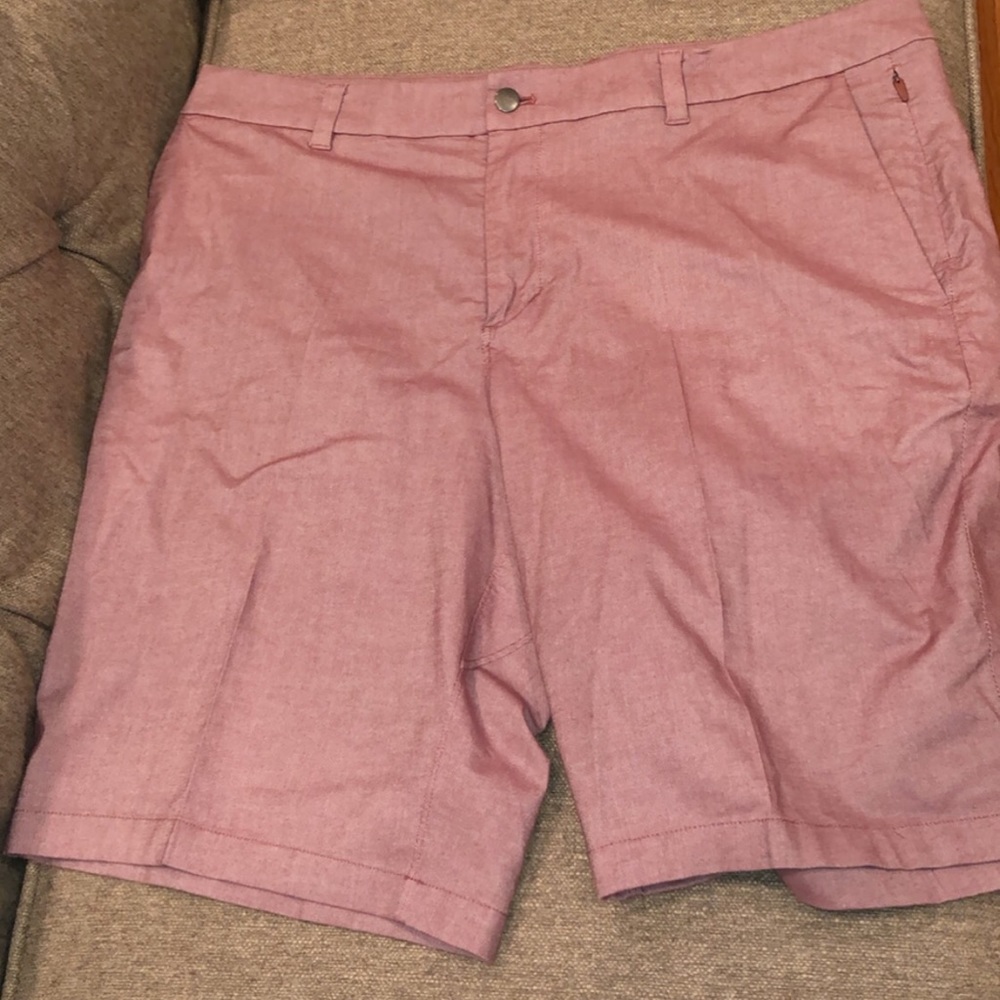 Lululemon dusty rose Shorts